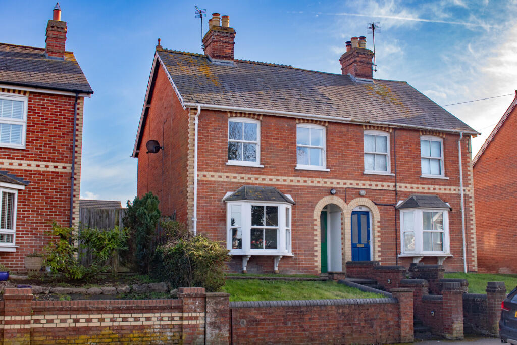 Main image of property: Charlton Road, Wantage, Oxfordshire, OX12