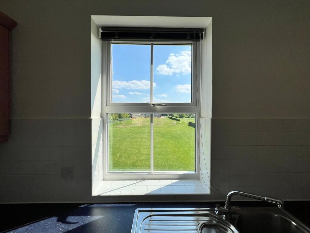 Apartment in North Hertfordshire, Royston - More