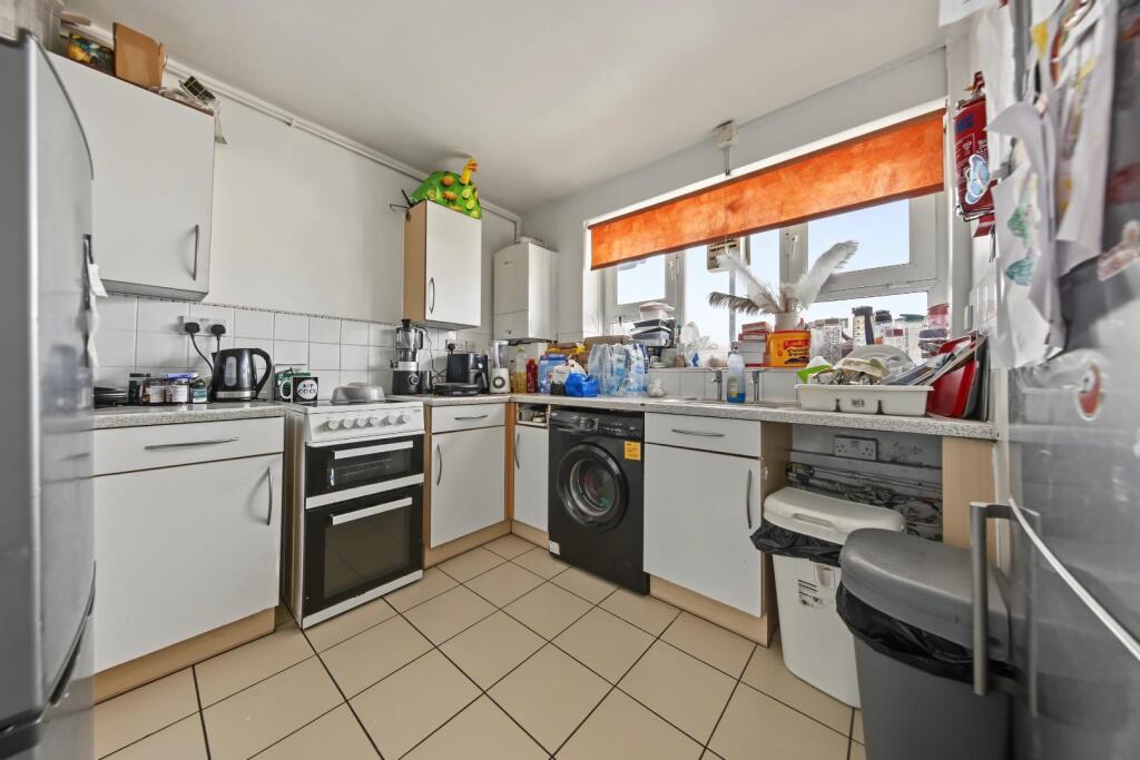 Apartment in London - View 5