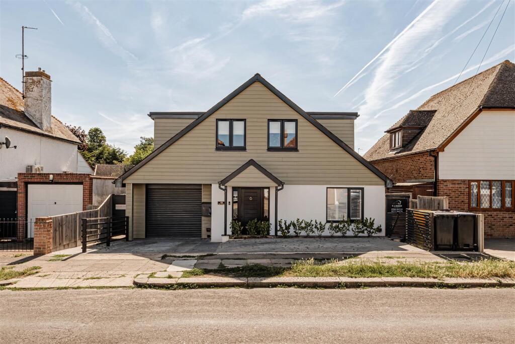Main image of property: Pier Avenue, Herne Bay
