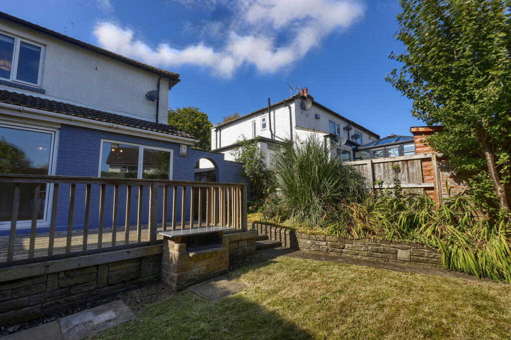 House in Ilkley, White Cross, Tranmere Park - View 3