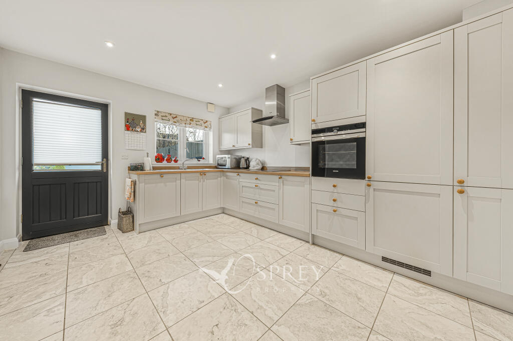 Spinney Hill, Oakham photo 2