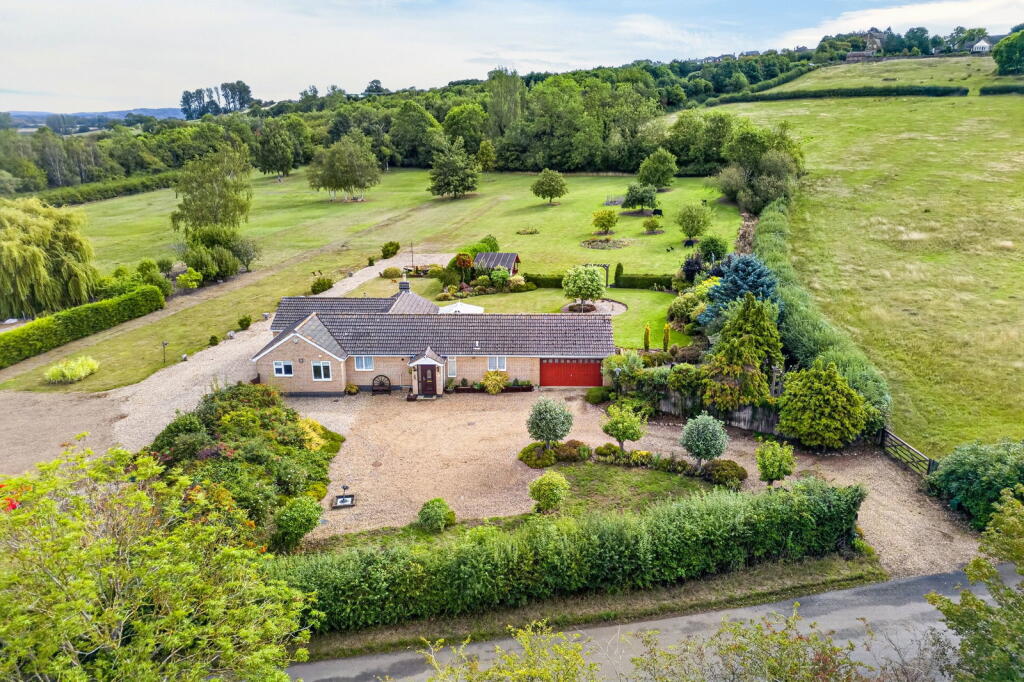 House in Leicester, North Northamptonshire - View 2