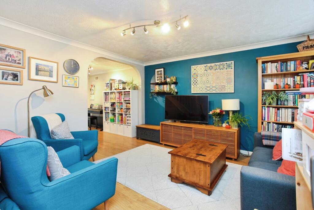 Amberley Close, Tonbridge, Kent, TN9 photo 2