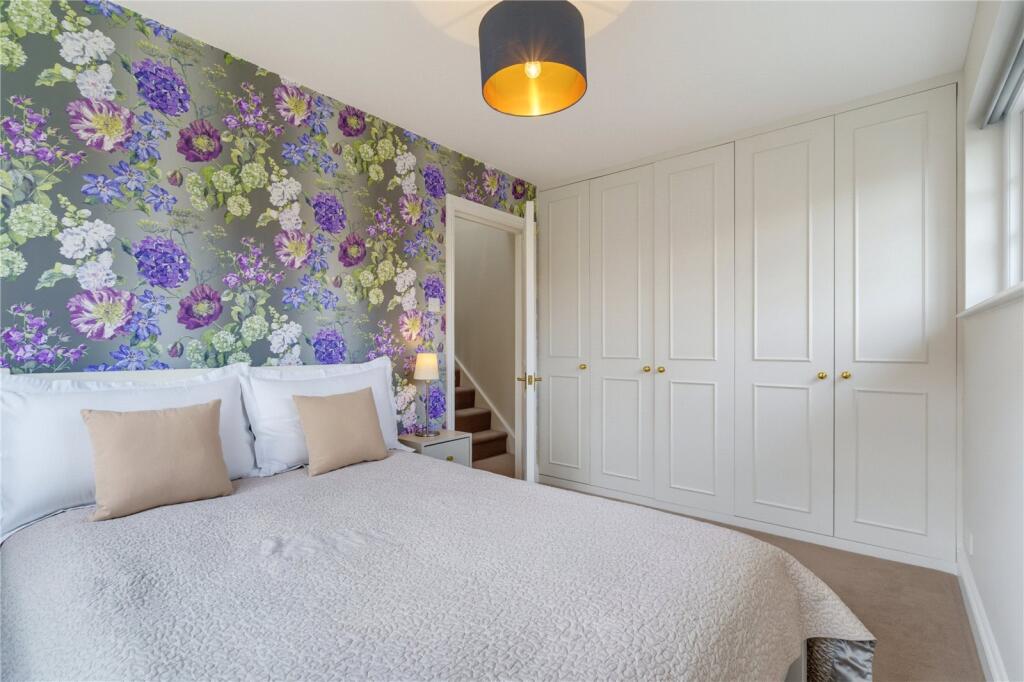 House in London - View 5