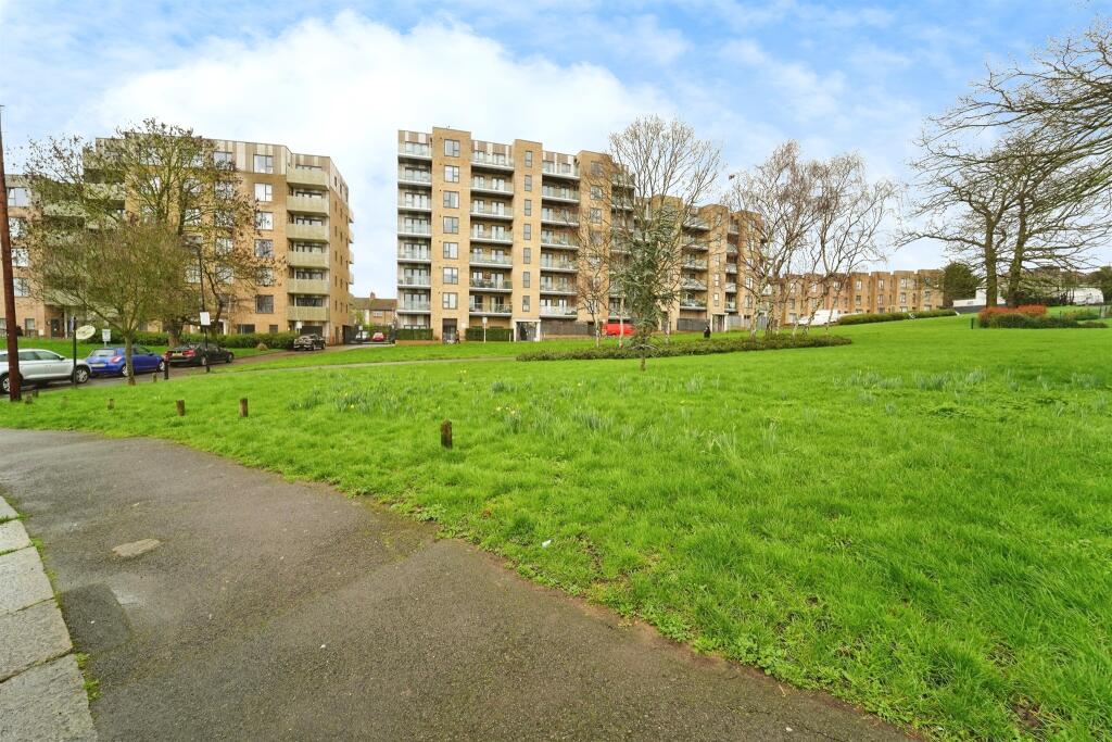 Main image of property: Ridding Lane, Greenford