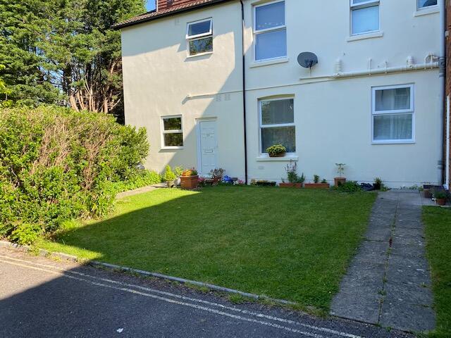 Apartment in Southampton - More