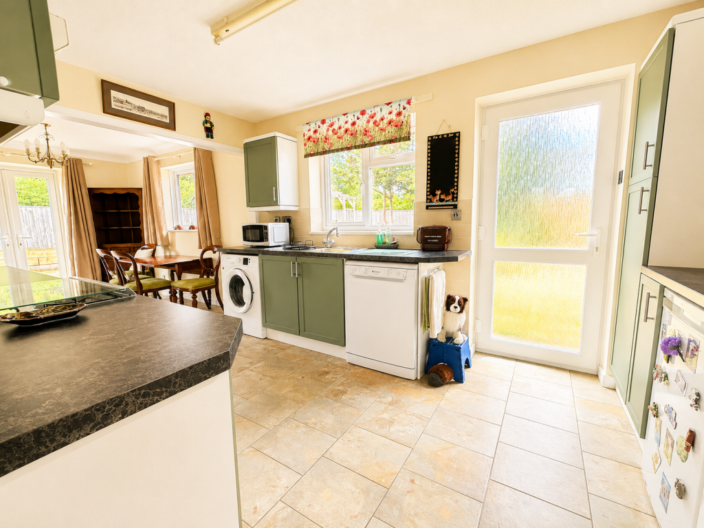 House in Taunton - View 5