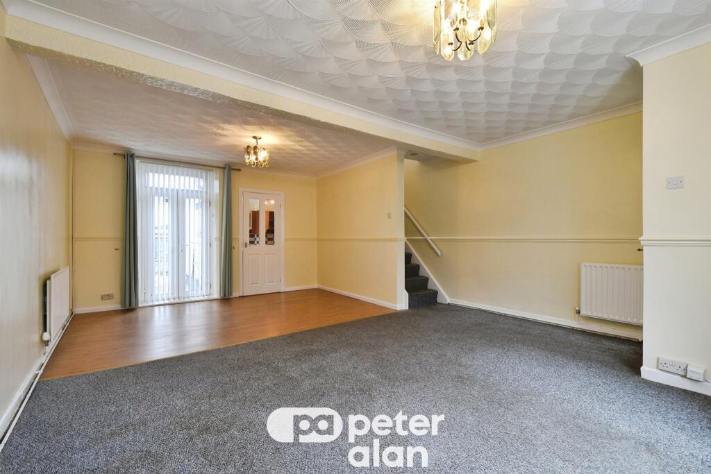 Ty-Newydd Street, Pontlottyn, Bargoed photo 3