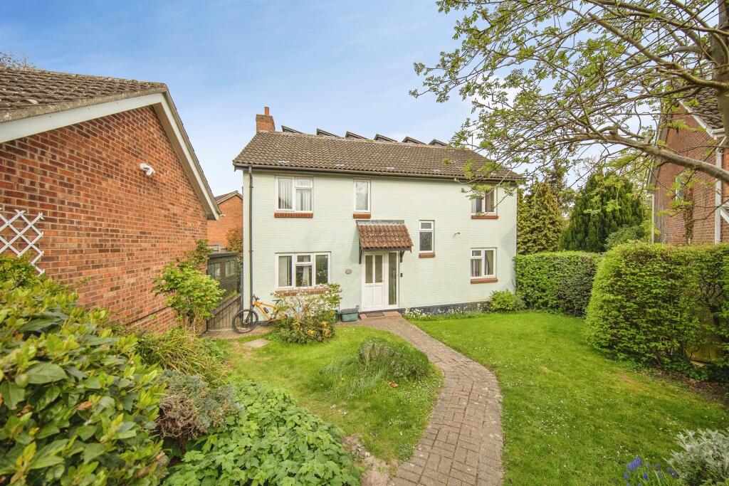 Main image of property: Cardinal Close, Longridge, Colchester