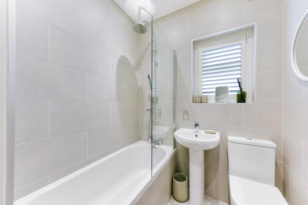 3 bedroom maisonette for rent