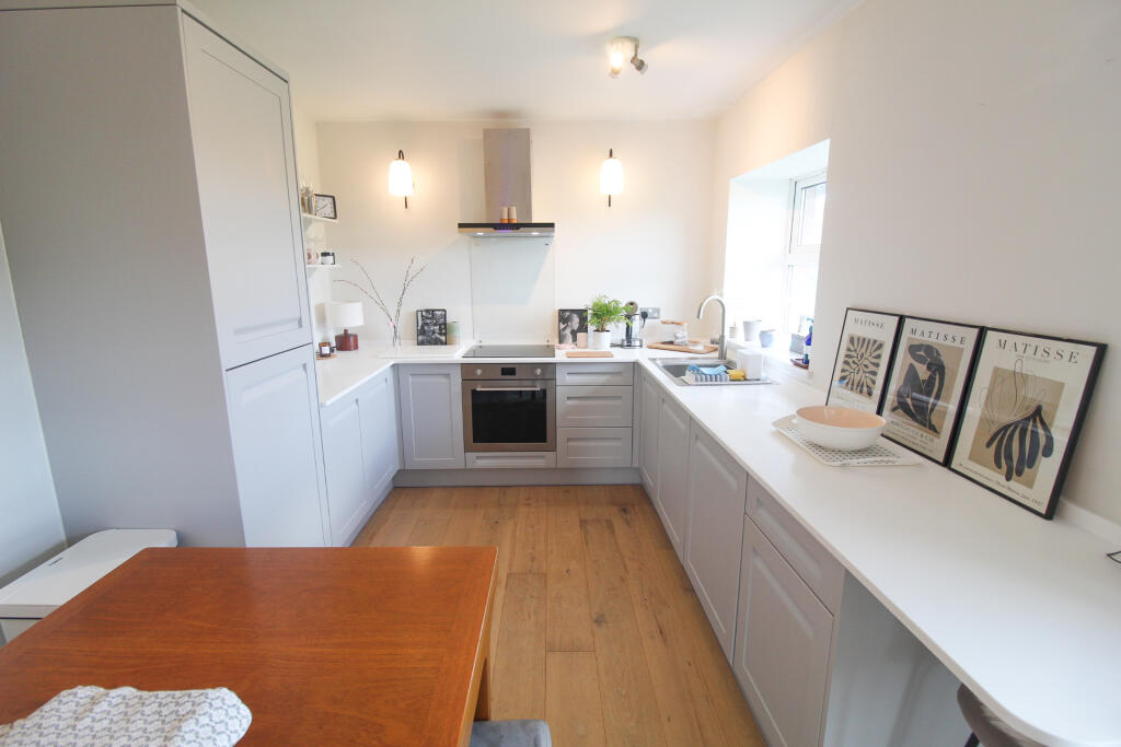 Lakes Road Flat  Beechwood Manor, Marple photo 3