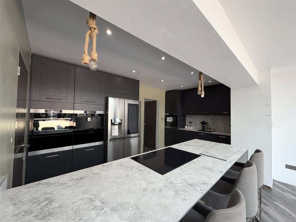 House in Kingsbury - View 2