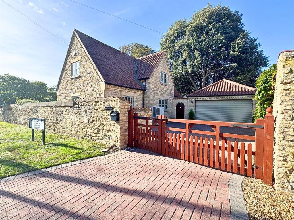 Main image of property: Vicarage Lane, Dunston LN4