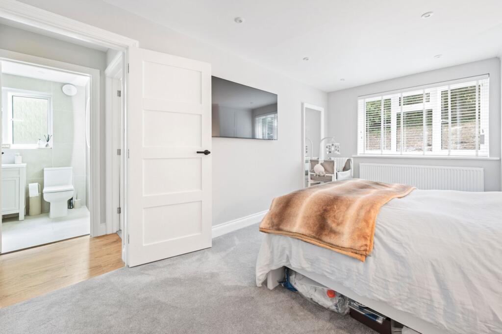 Apartment in Poole - View 3