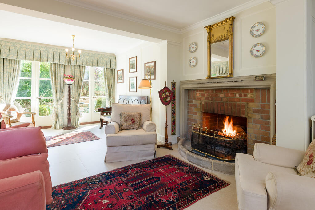 House in Streatley, West Berkshire - More