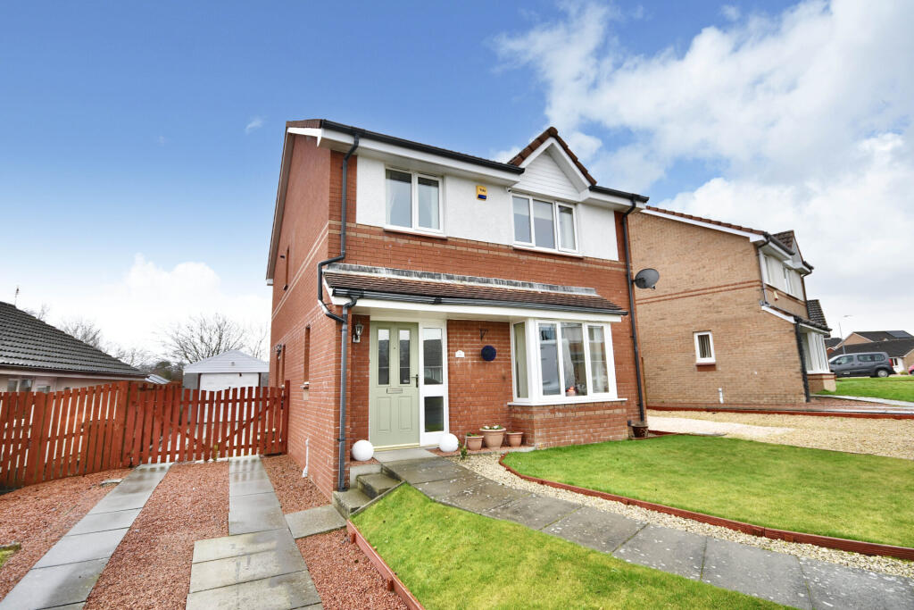 Main image of property: 16 Lochfergus Drive, Coylton, KA6 6GB
