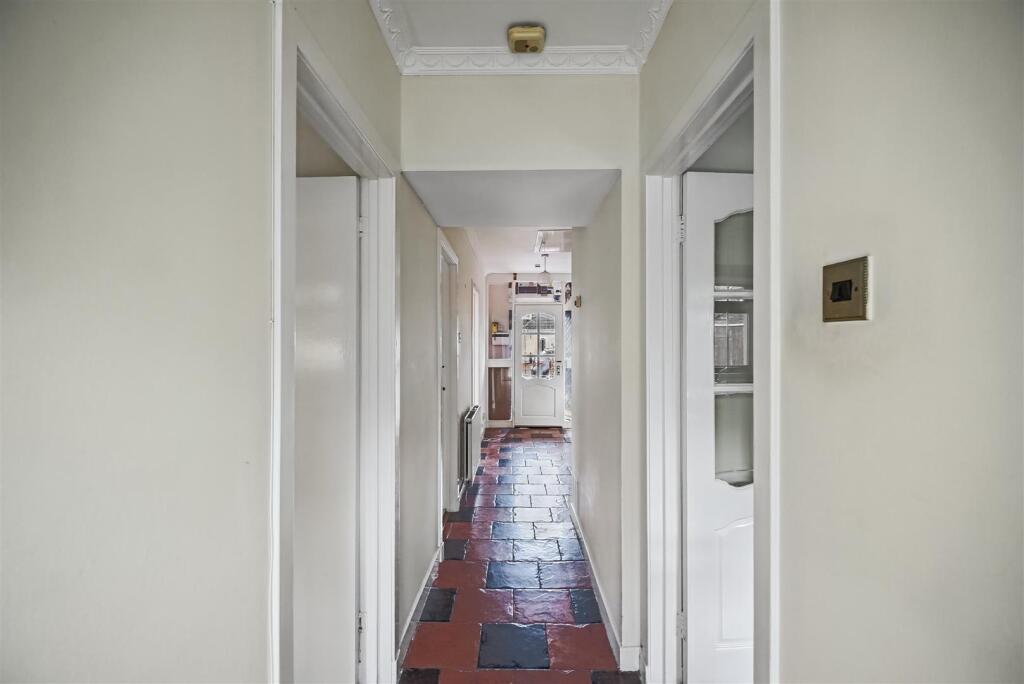 House in Stonehouse, South Lanarkshire - More