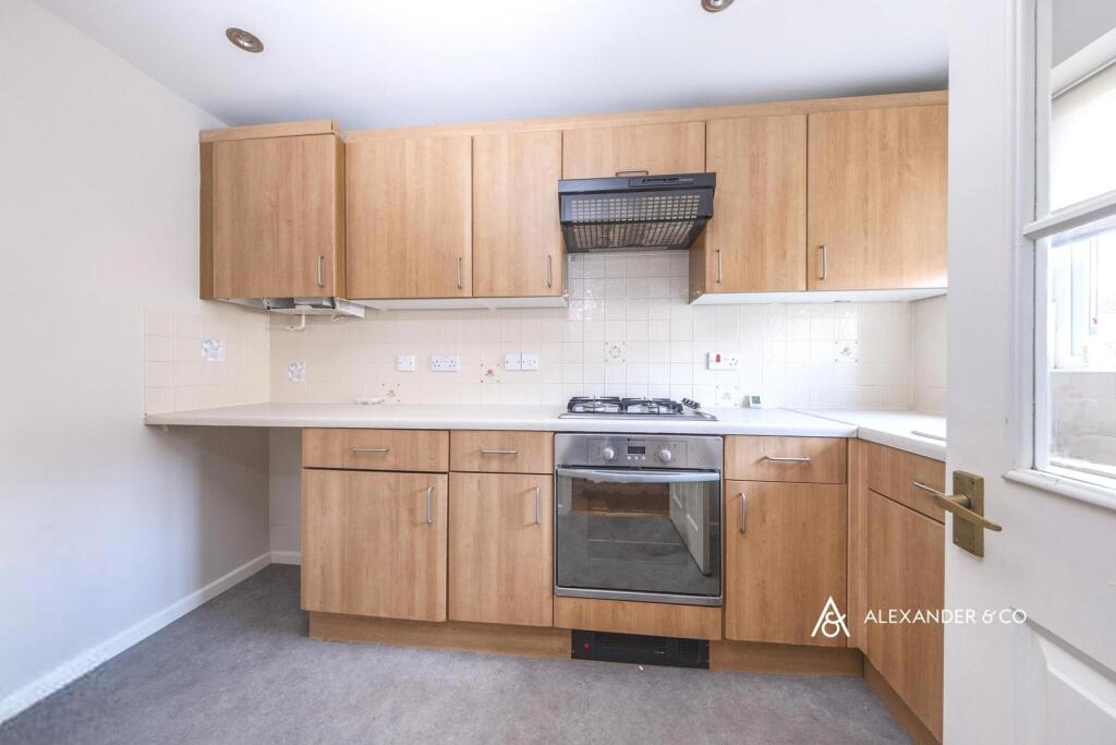 Prices Way, Brackley, Northamptonshire, NN13 - View 5