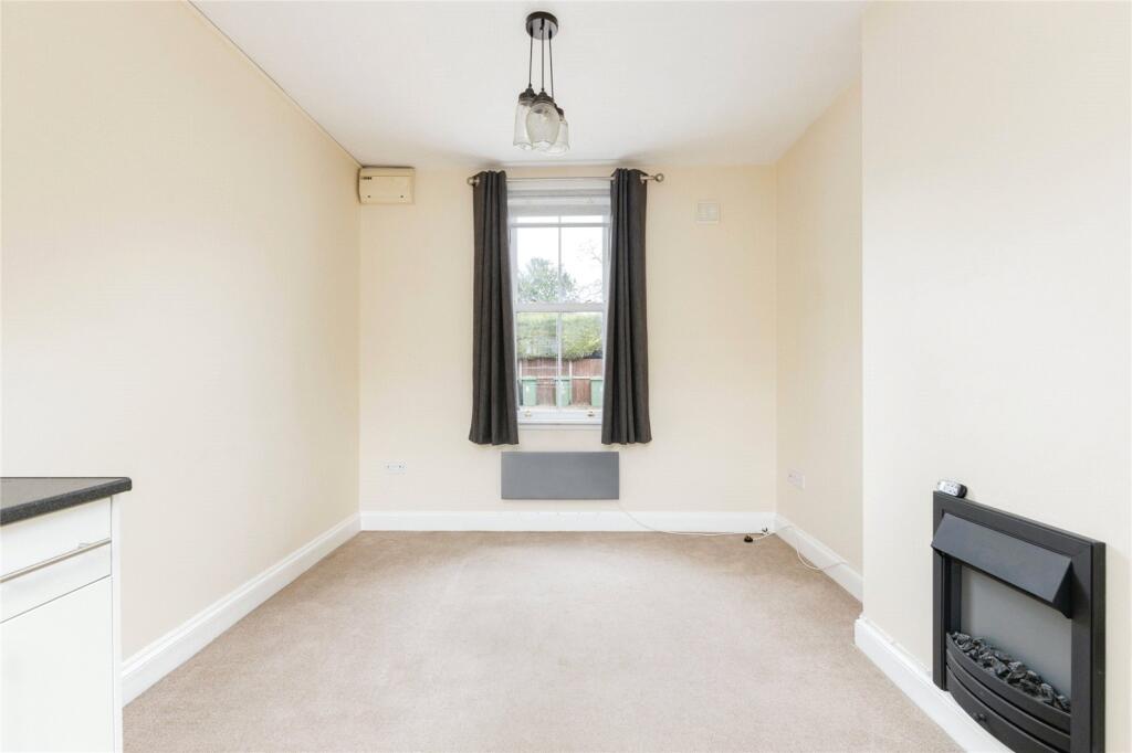 Apartment in Breckland, Attleborough - View 5