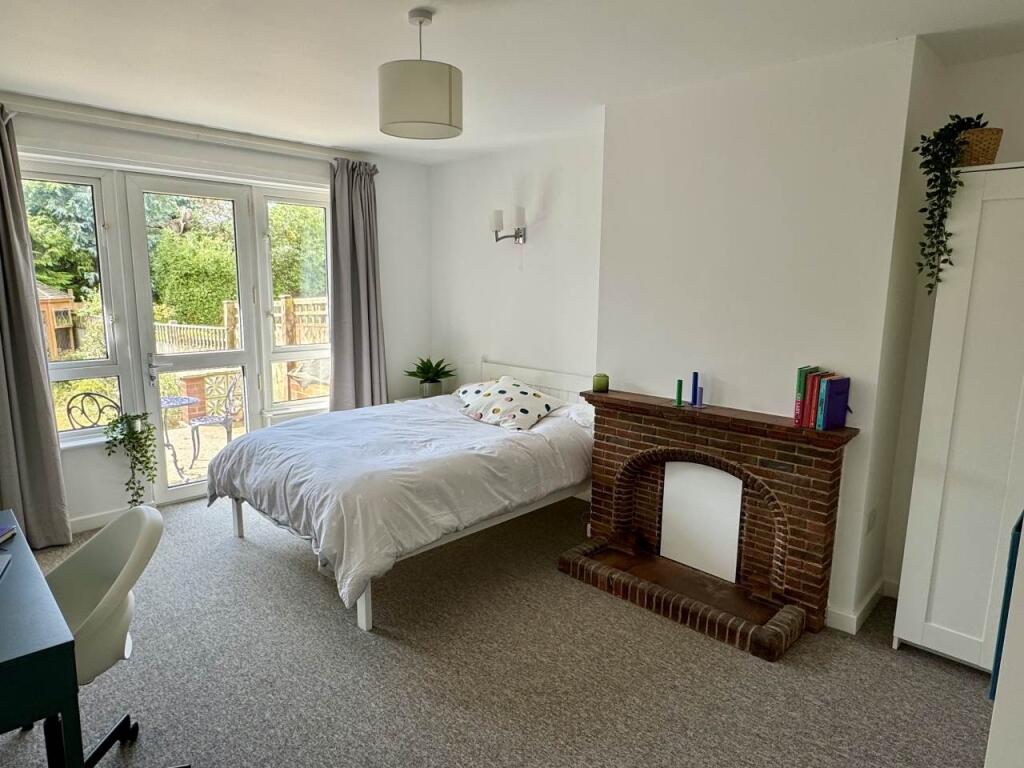 House in Exeter - View 3