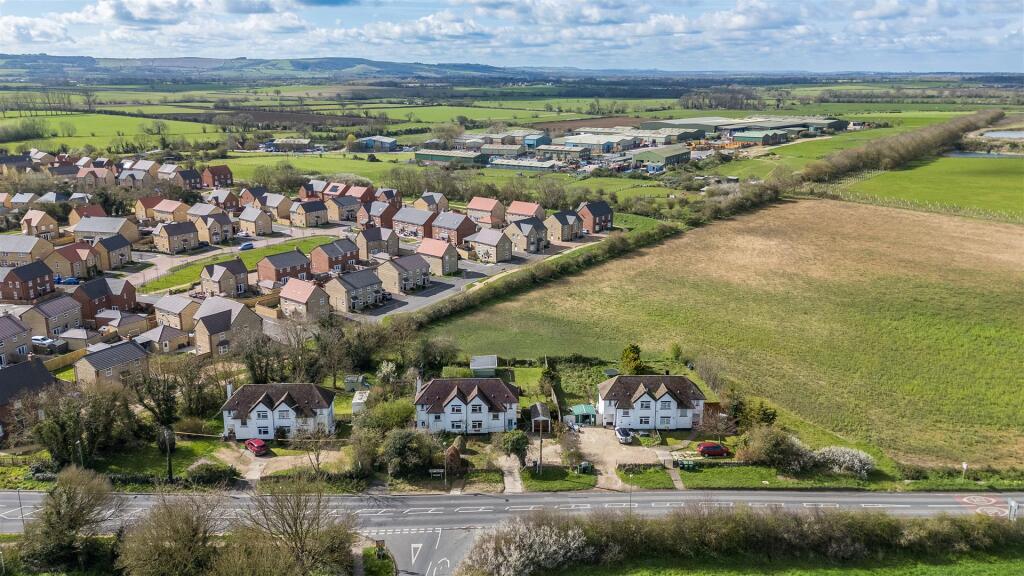 Main image of property: Faringdon Road, Stanford In The Vale, Faringdon