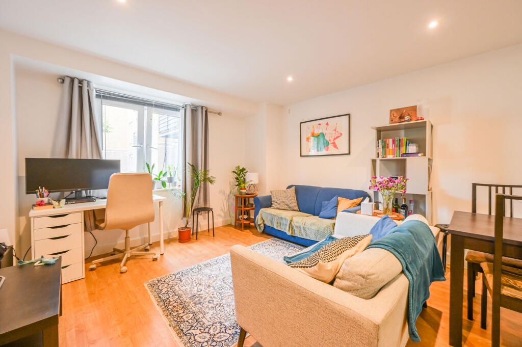 Main image of property: Hereford Road, Bow, London, E3