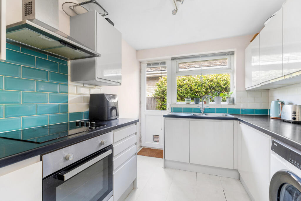 House in Guildford - View 4