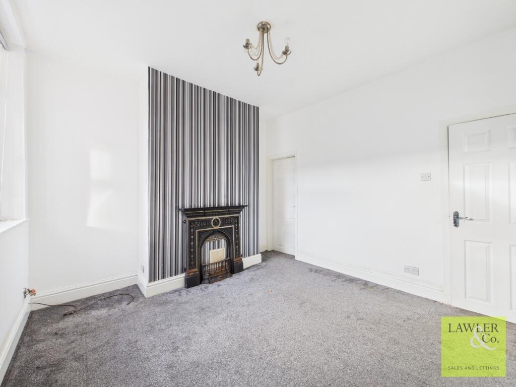 House in Stockport, Mile End, Woodsmoor - View 5