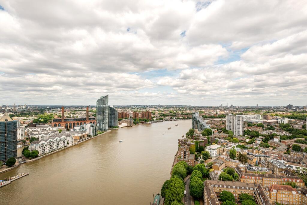 Main image of property: Lombard Wharf