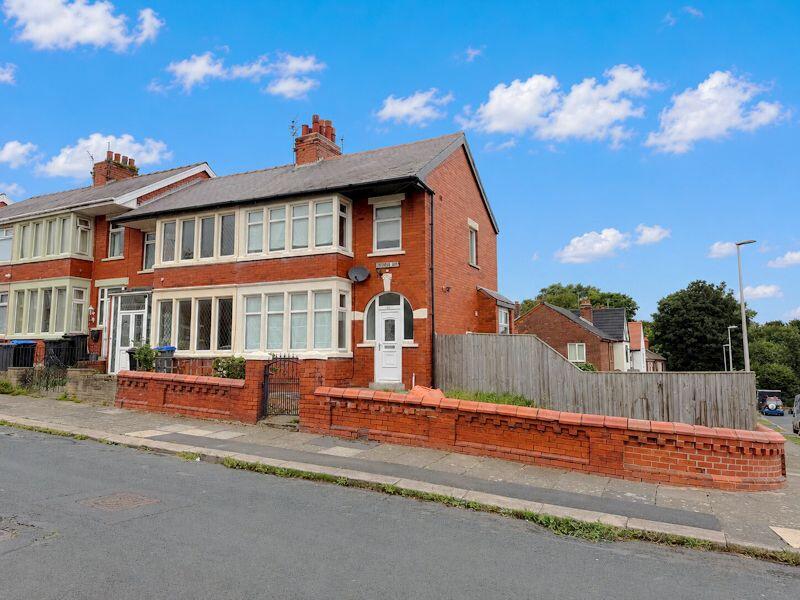 Main image of property: FORDWAY AVENUE - BLACKPOOL - FY3 8HD