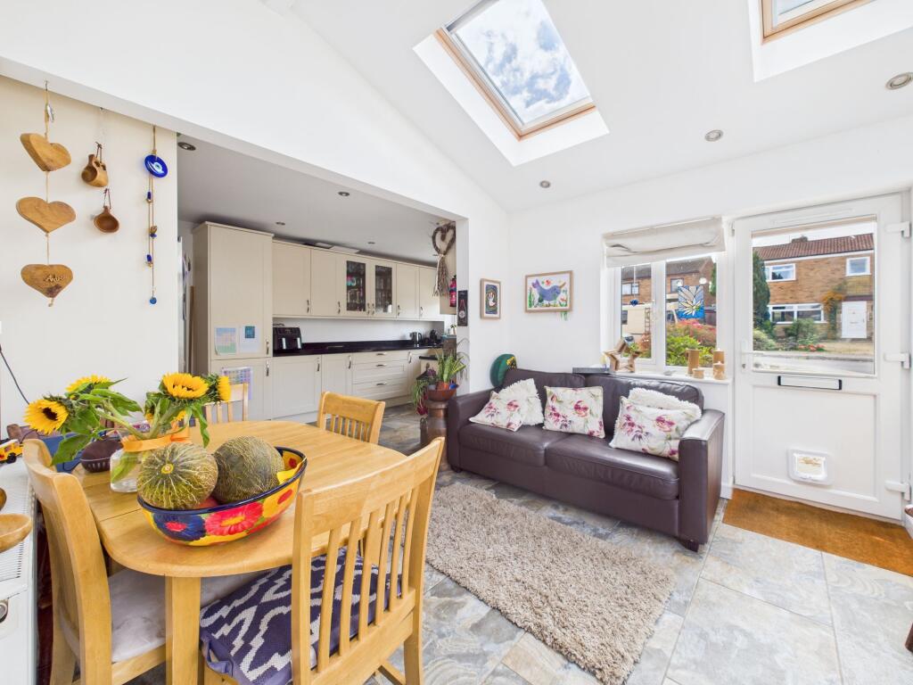 Leys Road, Pattishall, NN12 - More