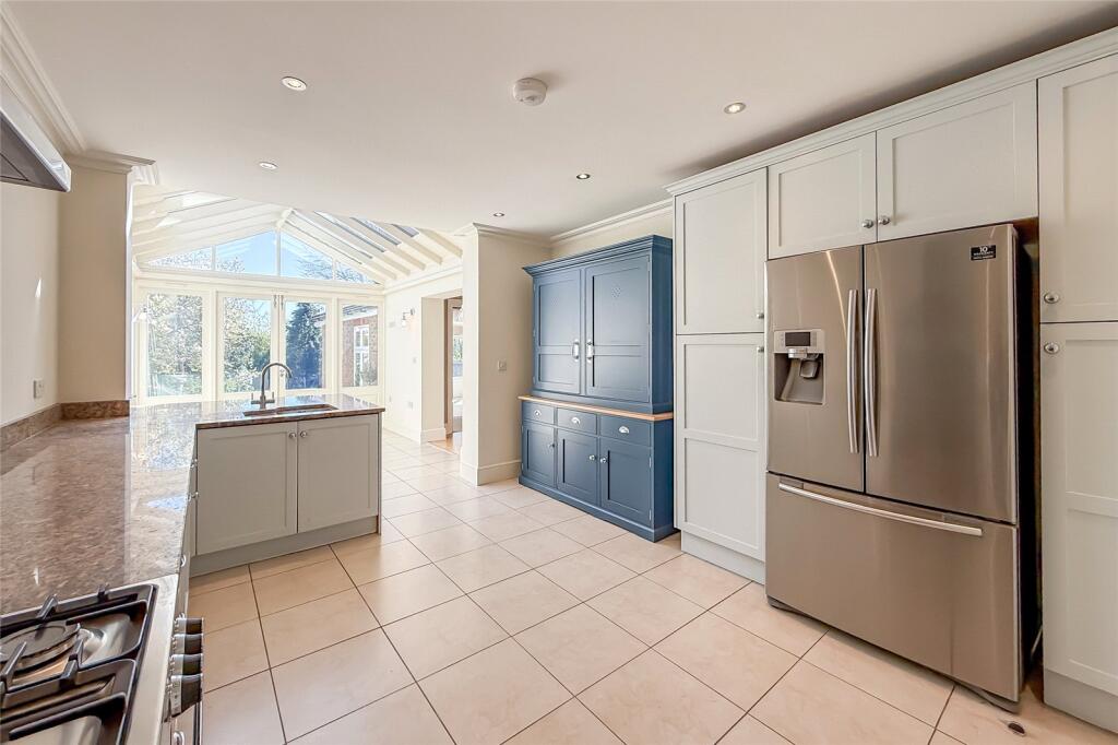 Lancaster Road, St. Albans, Hertfordshire, AL1 photo 3