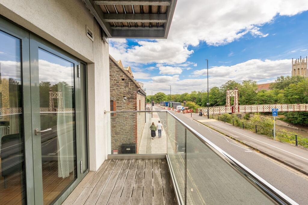 Apartment in Bristol - View 4