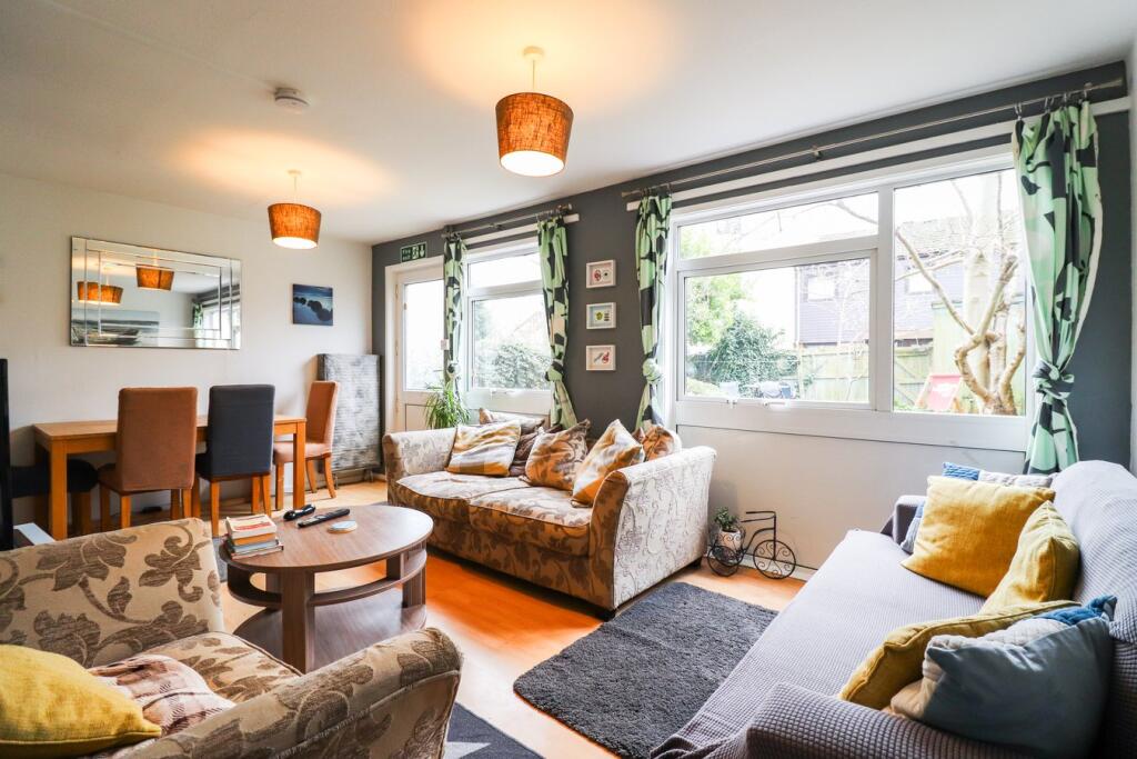 House in Northampton, West Northamptonshire - View 4