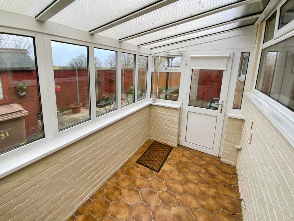 Seacroft Road, Withernsea, HU19 photo 4