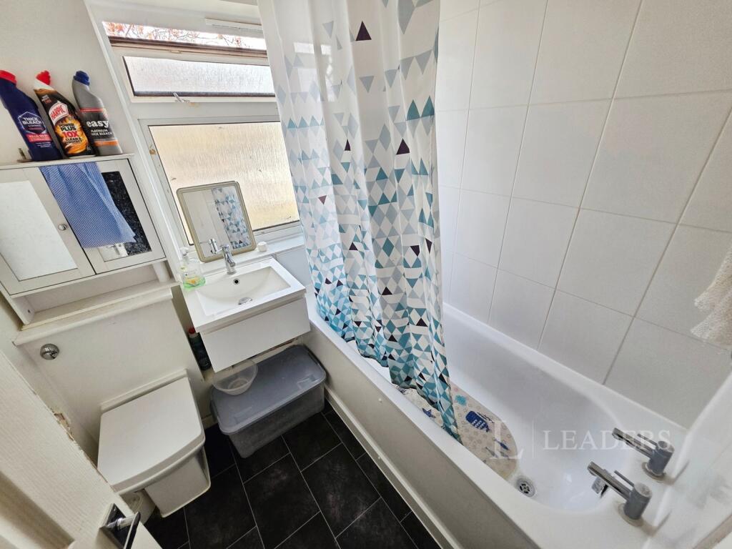 Apartment in Harlow, Essex - View 4