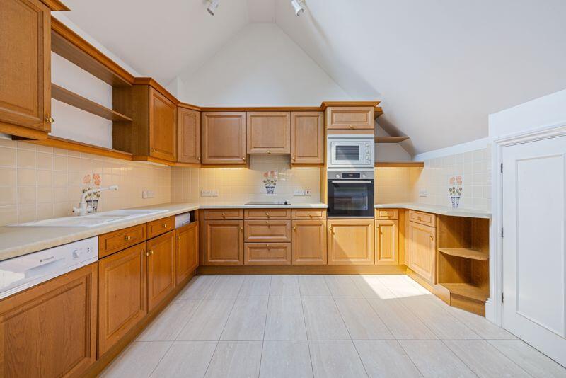 The Avenue, Summersdale, Chichester - View 6