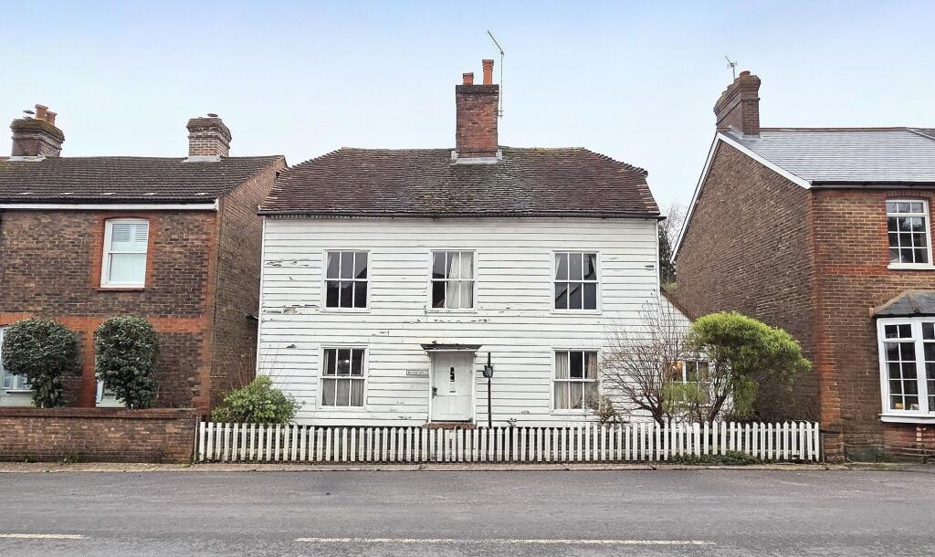Main image of property: 29 High Street, Ardingly, RH17