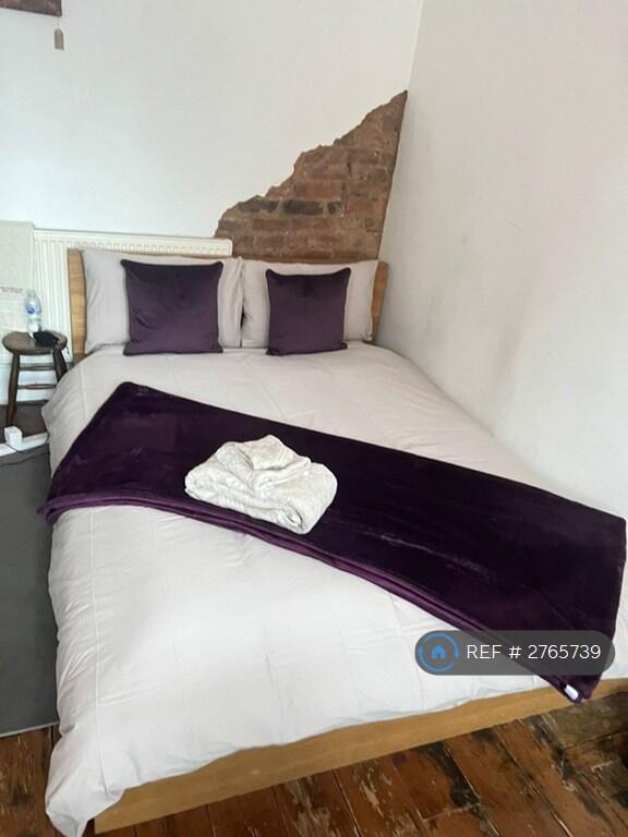 1 bedroom house share for rent