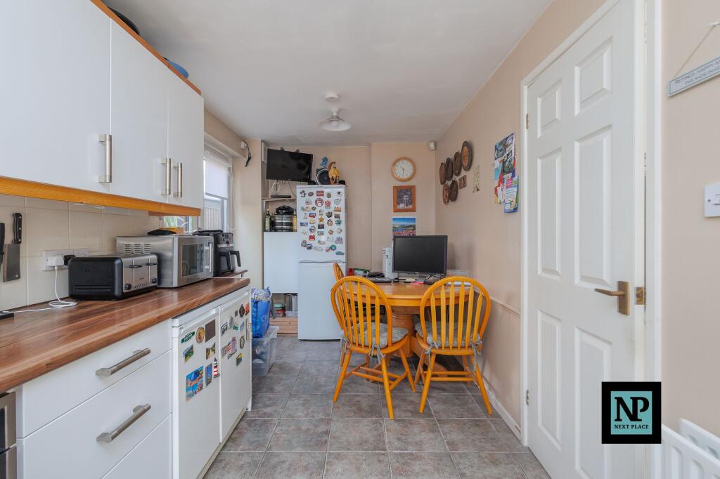 Harwood Drive, Dosthill, B77 photo 3