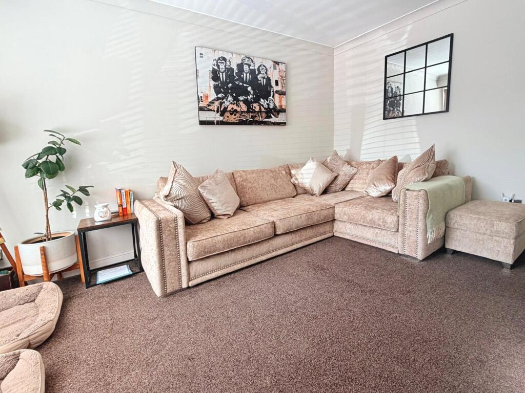 House in Barnsley, South Yorkshire - View 4