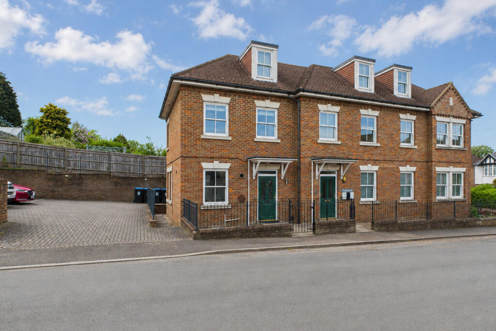 Main image of property: High Banks, Hemel Hempstead, HP2
