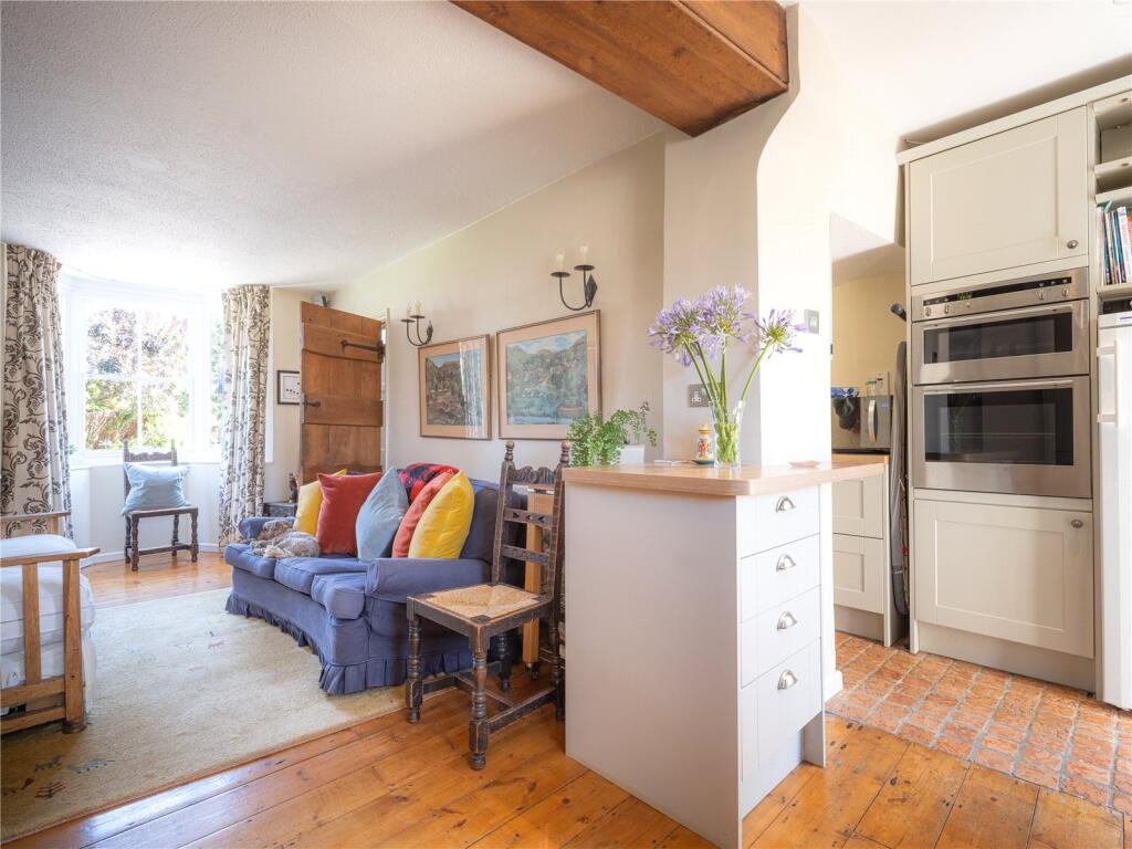 House in Swindon - View 5