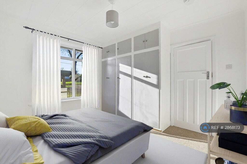 House in St Albans - View 3