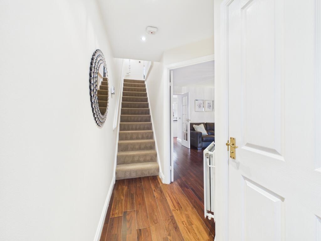 56 Gresham View, Motherwell, ML1 photo 2