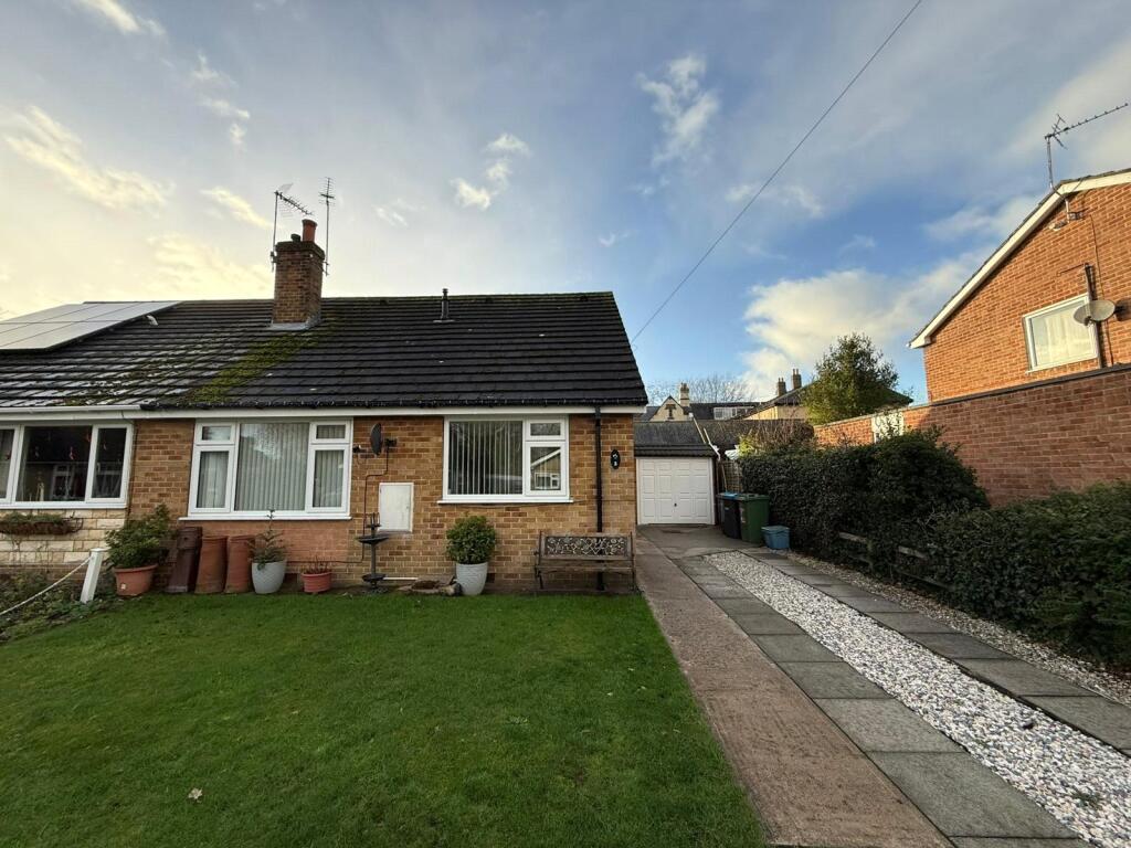 3-bed house on Blakey Close, Sowerby, Thirsk, North Yorkshire, YO7, £300,000