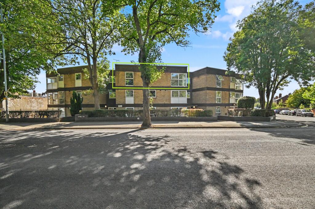 13, Thurlby Court, Tettenhall Road, Wolverhampton photo 4