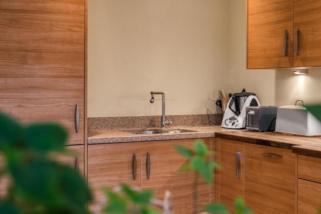 Apartment in South Oxfordshire, Henley-on-Thames - View 5
