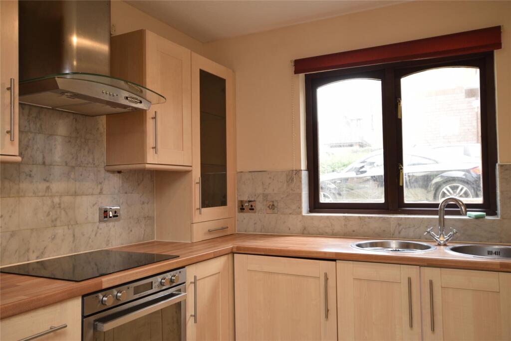 House in Bristol, Crew's Hole, St George - View 2